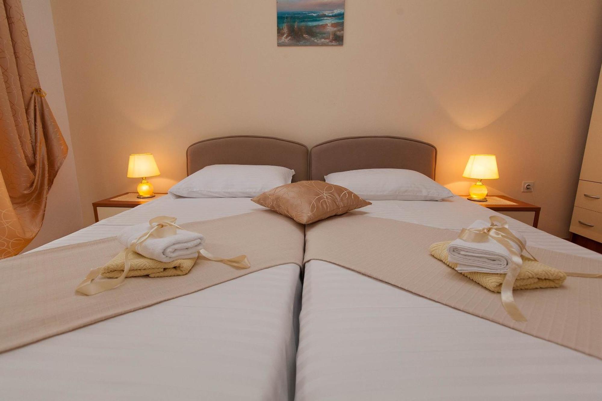 Apartments With A Parking Space Jadranovo, Crikvenica - 2377 Phòng bức ảnh